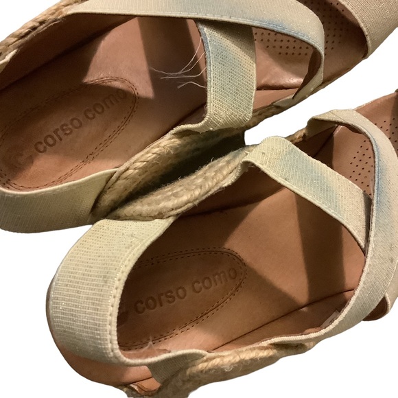 CORSO COMO Beige GOLD Wedge DECOY Heel -Size 6.5 - Picture 10 of 16